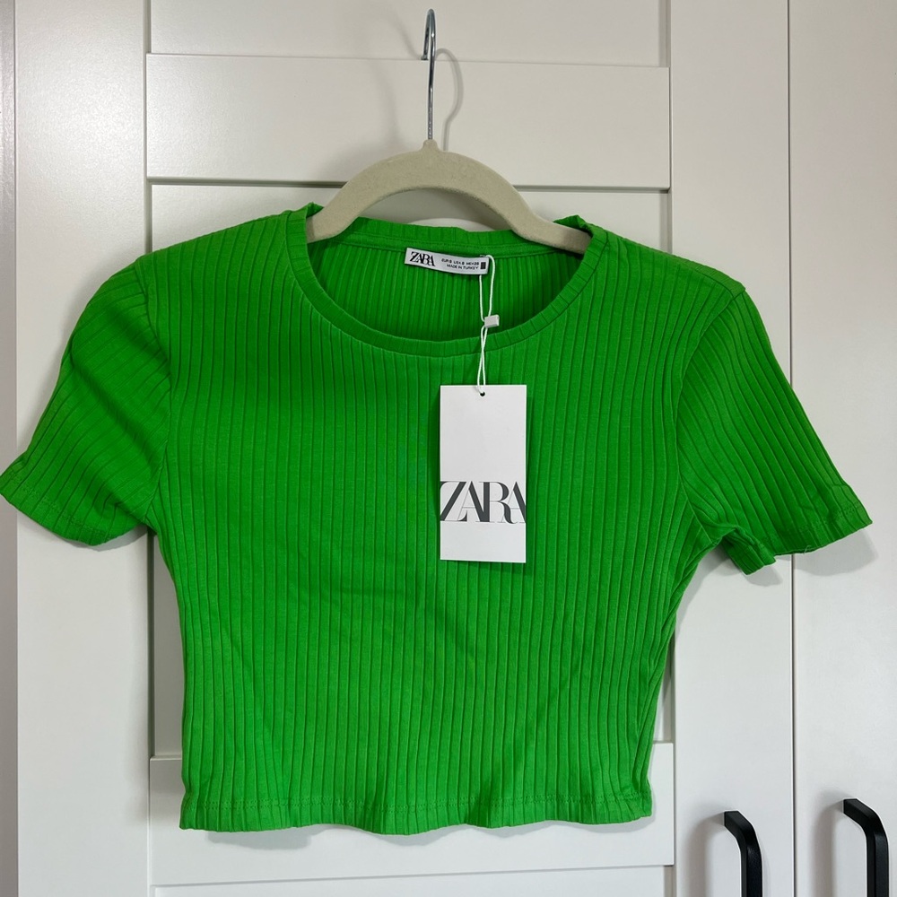 NWT Zara Green Ribbed Cropped Tshirt - Picture 3 of 9